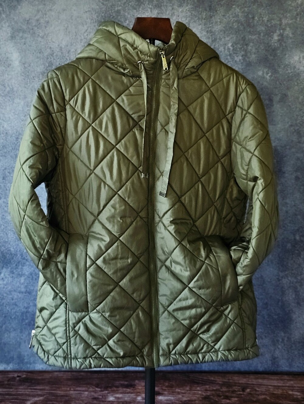 Sam Edelman Women's Olive Green Diamond Quilted Hooded Jacket - Size Large (EUC)